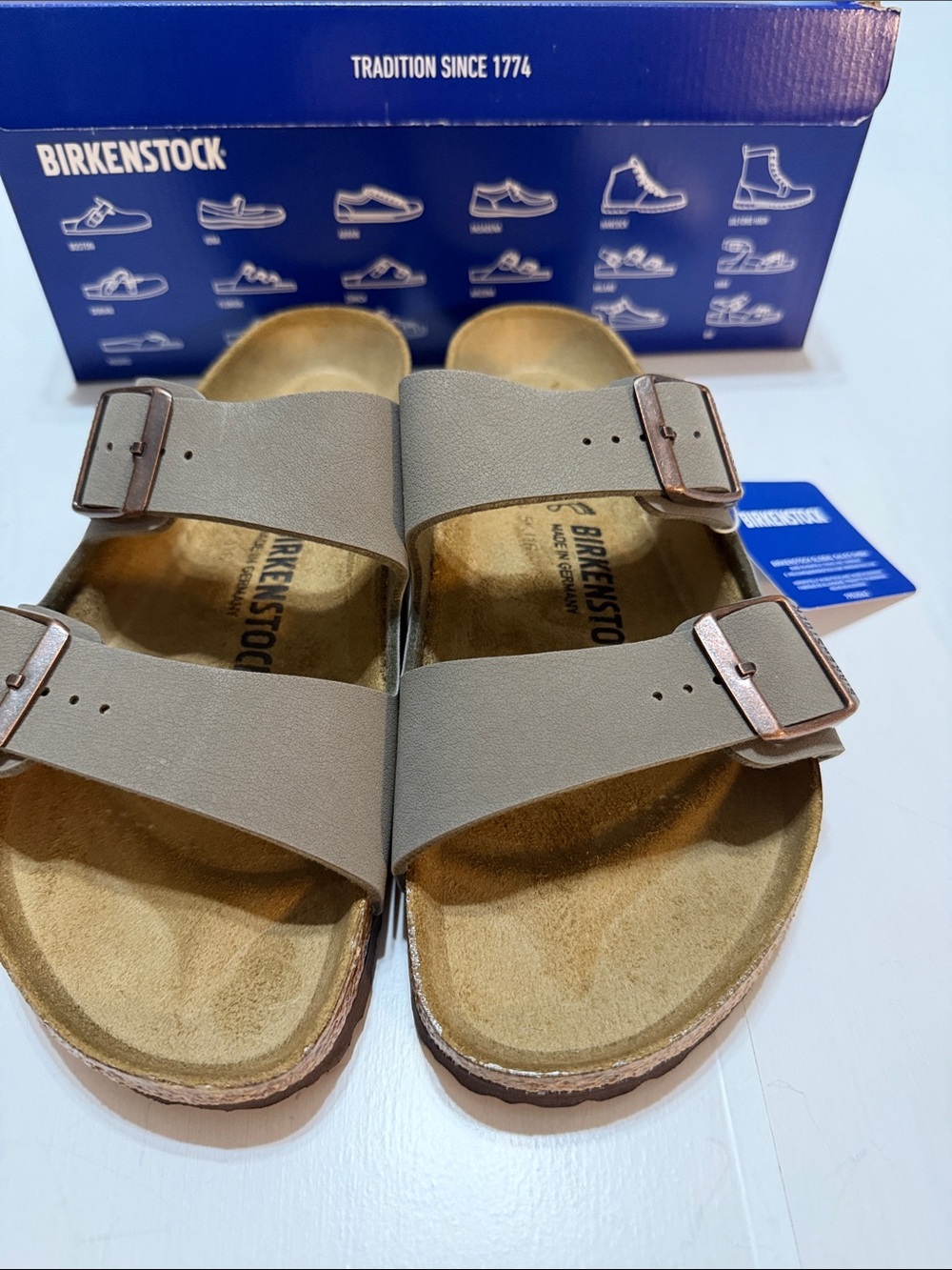 Birkenstock Arizona Two-Strap Sandals in Stone L9/M7 NIB